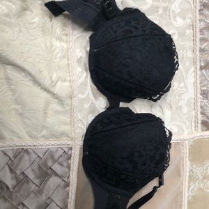 Victoria Secrets Very Sexy Uplift Bra 36D